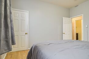 4 Mi to Inner Harbor & Jhu: Baltimore Townhome!