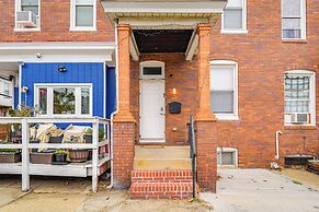 4 Mi to Inner Harbor & Jhu: Baltimore Townhome!