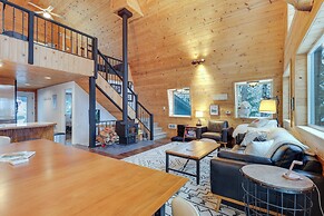 Hot Tub & Sauna: Mountain Living at Hyak Cabin!