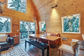 Hot Tub & Sauna: Mountain Living at Hyak Cabin!