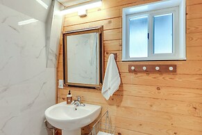 Hot Tub & Sauna: Mountain Living at Hyak Cabin!