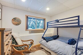 Hot Tub & Sauna: Mountain Living at Hyak Cabin!