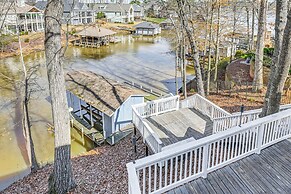 Boat Dock & Slip: Waterfront Home on Lake Tillery!