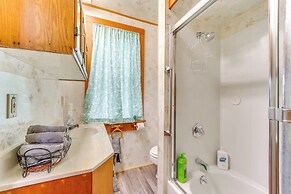 3 Mi to Penn's Creek Access: Hideaway w/ Grill!