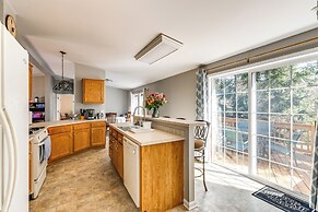 Family Home in Arrowhead Lake w/ Fire Pit!