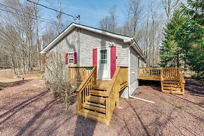 Family Home in Arrowhead Lake w/ Fire Pit!