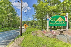Family Home in Arrowhead Lake w/ Fire Pit!