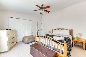 Family Home in Arrowhead Lake w/ Fire Pit!