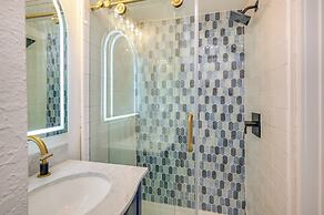 Luxe Lake Granbury Retreat: Dock, Deck & Game Room