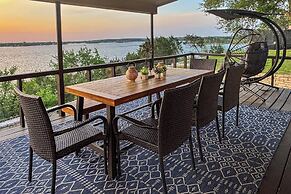 Luxe Lake Granbury Retreat: Dock, Deck & Game Room