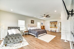 Walk to Wilkins Beach: Spacious Home w/ Hot Tub