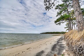 Walk to Wilkins Beach: Spacious Home w/ Hot Tub