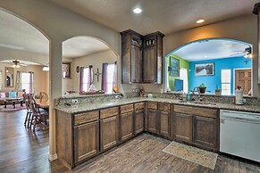 4 Mi to Circuit of the Americas: Home w/ 3 Acres