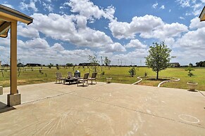 4 Mi to Circuit of the Americas: Home w/ 3 Acres