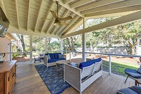 3 Mi to Beach: Coastal Escape in Mount Pleasant