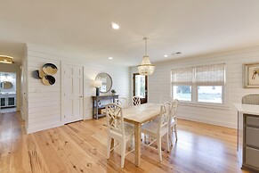 3 Mi to Beach: Coastal Escape in Mount Pleasant