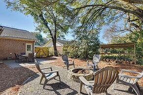 3 Mi to Beach: Coastal Escape in Mount Pleasant