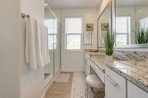 Covered Patio: Family-friendly Home in Casa Grande