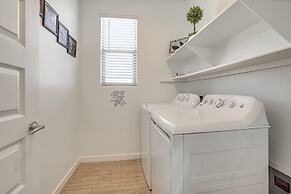 Covered Patio: Family-friendly Home in Casa Grande