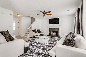 14 Mi to Lake Lanier: Family Home w/ Yard