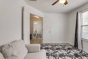 14 Mi to Lake Lanier: Family Home w/ Yard