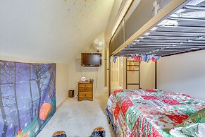 < 1 Mi to Alpine Lake: Cabin w/ Furnished Deck!