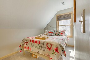 < 1 Mi to Alpine Lake: Cabin w/ Furnished Deck!