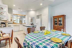 Hot Tub, Fire Pit: Retreat in The Woodlands!