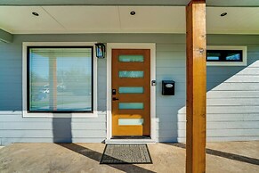 Covered Patio & Private Yard: Dallas Area Home