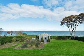 Sunset Villa by Rove Beachfront w Deck Pool