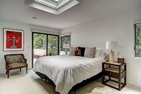 Sunset Villa by Rove Beachfront w Deck Pool