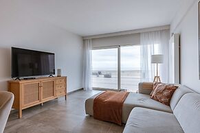 Huswell - Seaview Apartment With Spacious Terrace in Zeebrugge