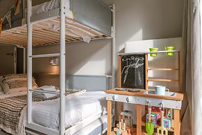 Huswell - Seaview Apartment With Spacious Terrace in Zeebrugge