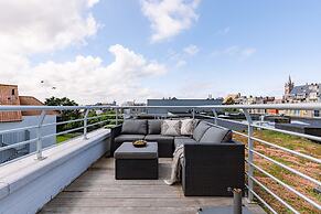 Huswell - Apartment With Sunny Terrace and Parking