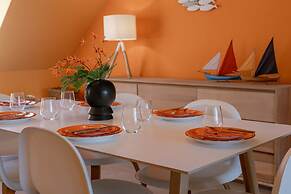 Huswell - Apartment With Sunny Terrace and Parking