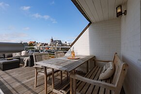 Huswell - Apartment With Sunny Terrace and Parking