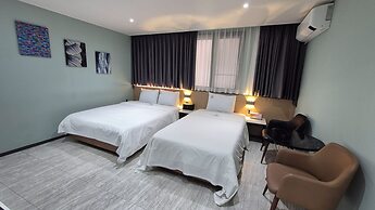 HOTEL DEMEURE