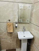 R3 HOTEL