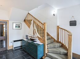 Harlech Apartments - Branwen