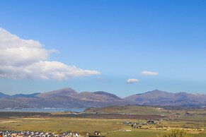 Harlech Apartments - Branwen