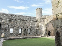 Harlech Apartments - Branwen