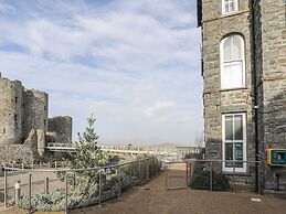 Harlech Apartments - Efnisien