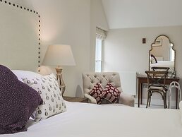 Harlech Apartments - Efnisien