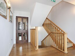 Harlech Apartments - Efnisien