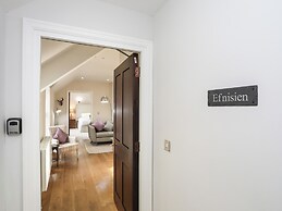 Harlech Apartments - Efnisien