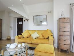 Harlech Apartments - Gwern