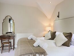 Harlech Apartments - Matholwch