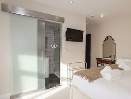 Harlech Apartments - Matholwch