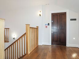 Harlech Apartments - Matholwch