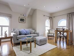 Harlech Apartments - Matholwch